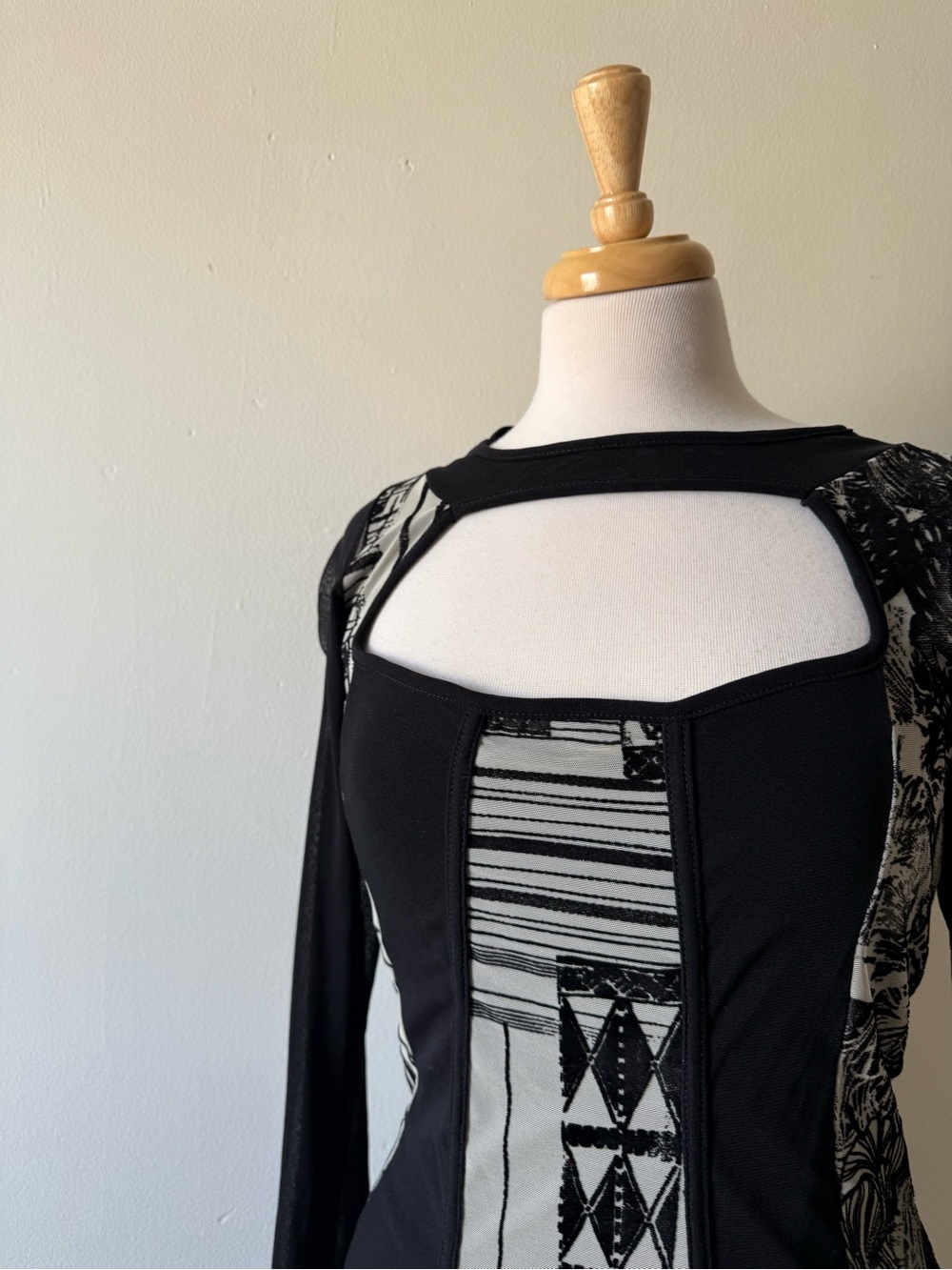 Vintage God Save Queens Avant-Garde Mesh Maxi Dress Black White Abstract Print - Picture 2 of 14